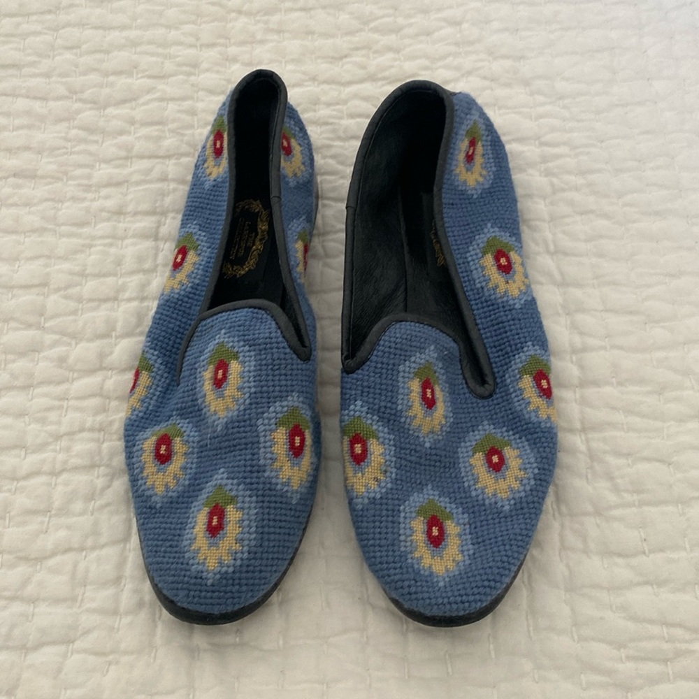 The Larkspur Collection Needlepoint Flats - Size 9